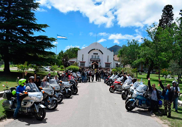 Frente Hotel IOSFA en la ciudad de  Cosquín, Córdoba.