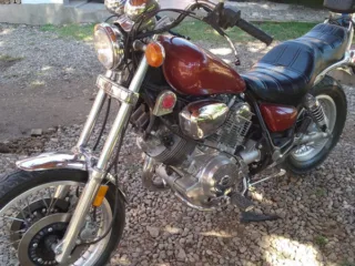 Yamaha-Virago-700-1984-02